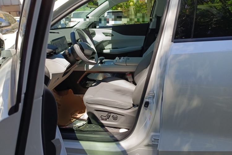 Used CHANGAN UNI-Z New Energy 2025 Model, Smart New Blue Whale 125km Ultra-Strong Version Left Front Seat