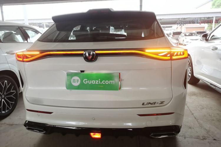 Used CHANGAN UNI-Z New Energy 2025 Model, Smart New Blue Whale 125km Battleship+ Version Rear