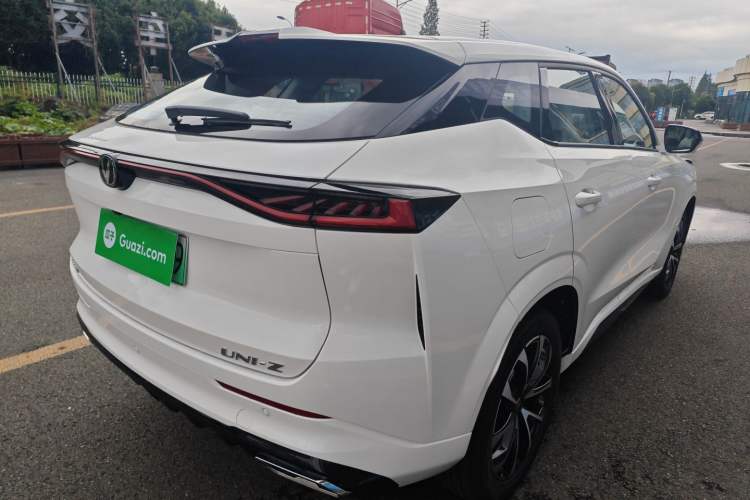 Used CHANGAN UNI-Z New Energy 2025 Smart New Blue Whale 125km Battleship Edition Rear Right 45 Deg