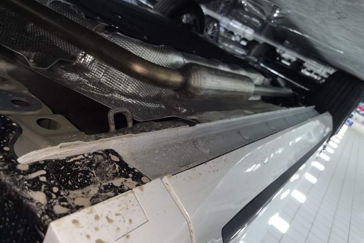Used CHANGAN UNI-Z New Energy 2025 Model, Smart New Blue Whale 125km Battleship+ Version Right Side Sill