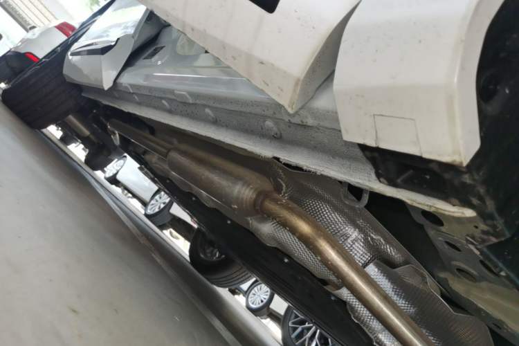 Used CHANGAN UNI-Z New Energy 2025 Model, Smart New Blue Whale 125km Battleship+ Version Right Side Sill