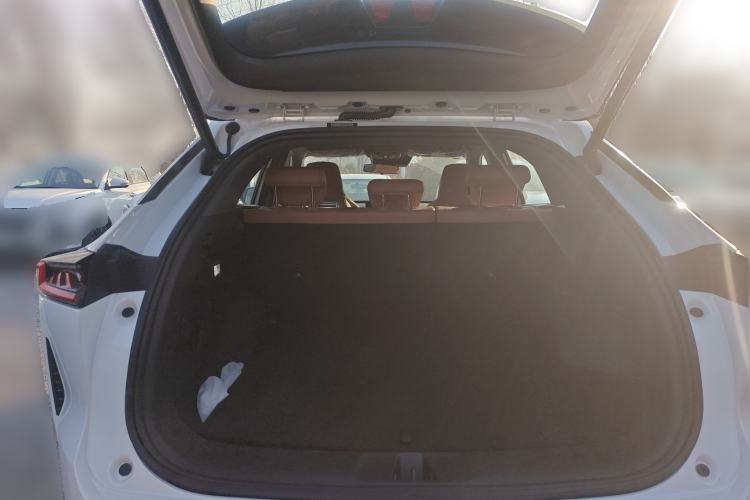 Used CHANGAN UNI-Z New Energy 2025 Model, Smart New Blue Whale 125km Battleship+ Version Trunk