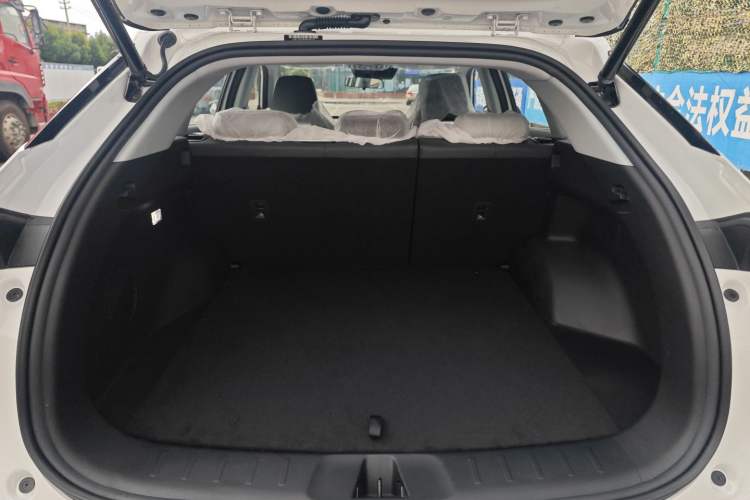 Used CHANGAN UNI-Z New Energy 2025 Smart New Blue Whale 125km Battleship Edition Trunk