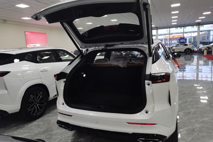 Used CHANGAN UNI-Z New Energy 2025 Model, Smart New Blue Whale 125km Battleship+ Version Trunk