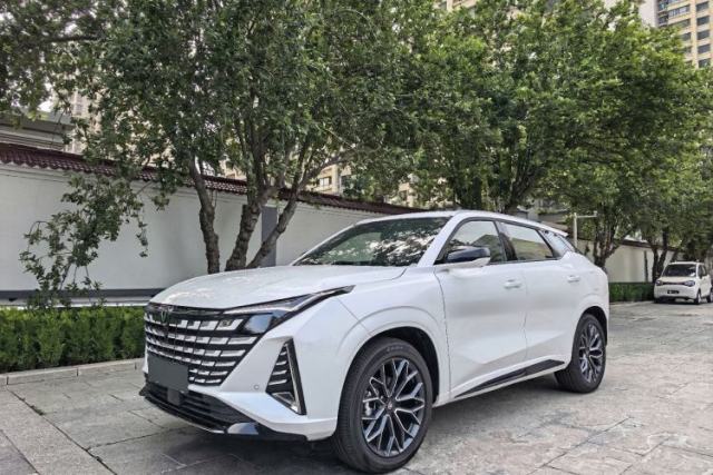 Used CHANGAN UNI-Z New Energy 2025 Model, Smart New Blue Whale 125km Battleship+ Version