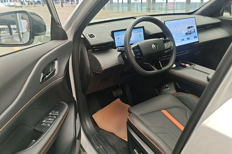 Used CHANGAN UNI-Z New Energy 2026 Model Smart New Blue Whale 130km Excellence Edition Driver Seat