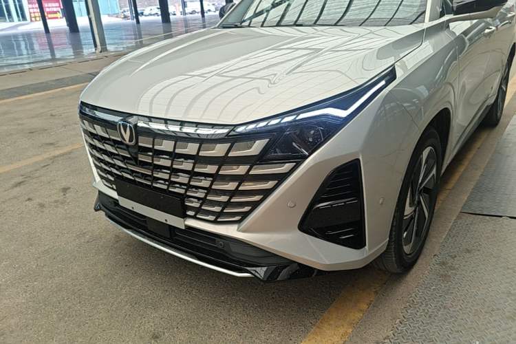 Used CHANGAN UNI-Z New Energy 2026 Model Smart New Blue Whale 130km Excellence Edition Left Front Headlight