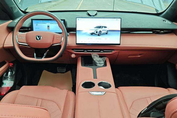 Used CHANGAN UNI-Z New Energy 2026 Model Smart New Blue Whale 130km Excellence Edition Center Console