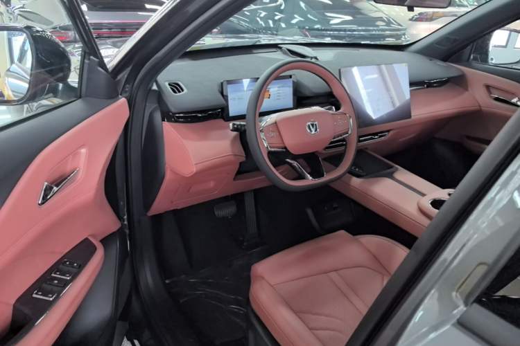 Used CHANGAN UNI-Z New Energy 2026 Model Smart New Blue Whale 130km Excellence Edition Driver Seat
