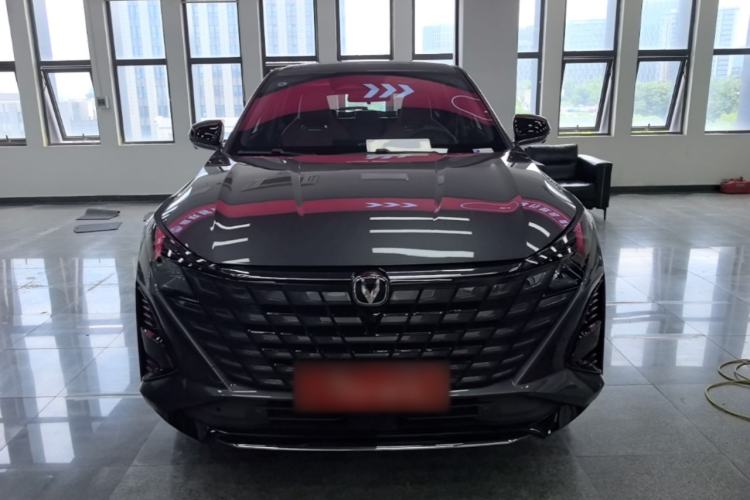 Used CHANGAN UNI-Z New Energy 2026 Model Smart New Blue Whale 130km Excellence Edition Front