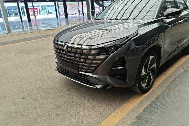 Used CHANGAN UNI-Z New Energy 2026 Model Smart New Blue Whale 130km Excellence Edition Left Front Headlight
