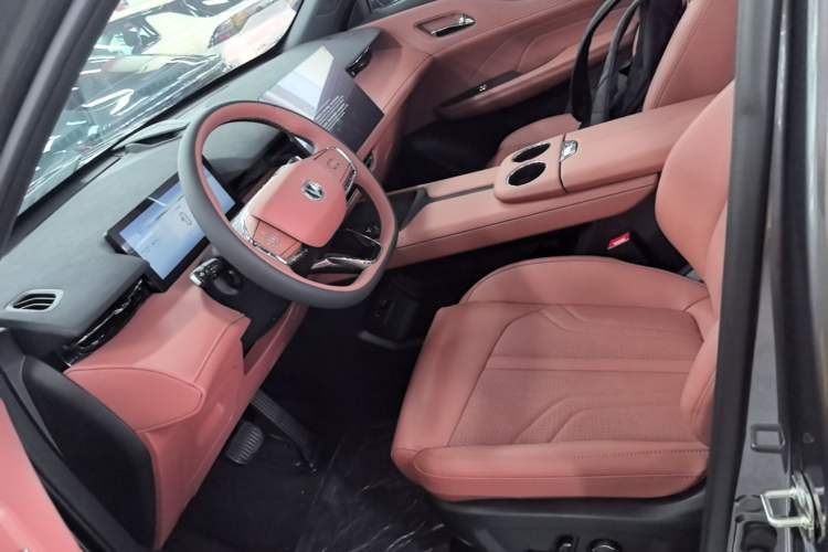 Used CHANGAN UNI-Z New Energy 2026 Model Smart New Blue Whale 130km Excellence Edition Left Front Seat