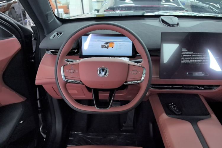 Used CHANGAN UNI-Z New Energy 2026 Model Smart New Blue Whale 130km Excellence Edition Steering Wheel