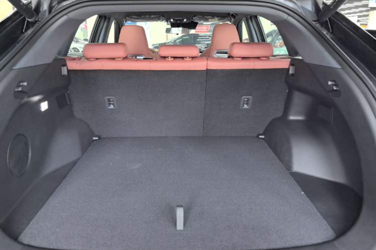 Used CHANGAN UNI-Z New Energy 2026 Model Smart New Blue Whale 130km Excellence Edition Trunk