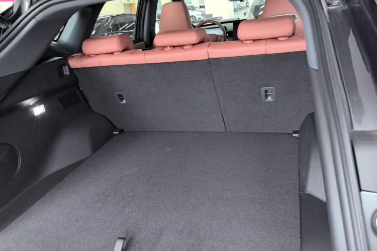 Used CHANGAN UNI-Z New Energy 2026 Model Smart New Blue Whale 130km Excellence Edition Trunk