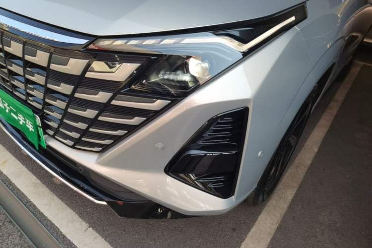 Used CHANGAN UNI-Z New Energy 2026 Model Smart New Blue Whale 130km Excellence Edition Left Front Headlight
