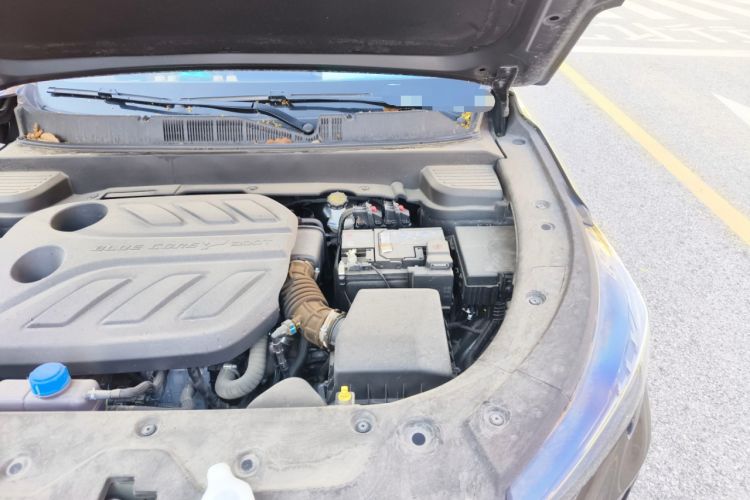 Used CHANGAN X5 PLUS 2024 1.5T DCT Excellence Edition Engine Bay Left