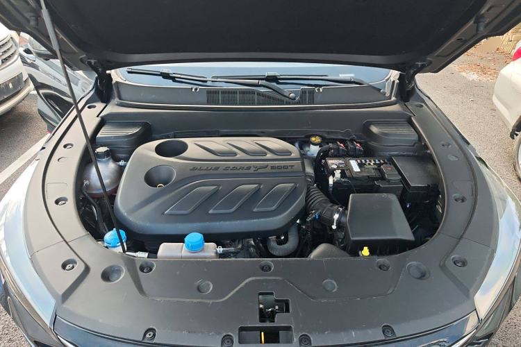 Used CHANGAN X5 PLUS 2024 1.5T DCT ZhiZun Version Engine Bay
