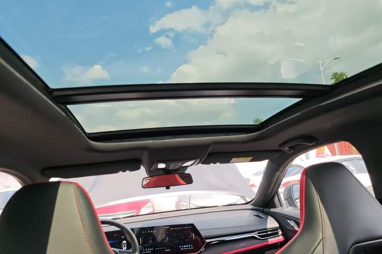 Used CHANGAN X5 PLUS 2024 1.5T DCT ZhiZun Version Headliner