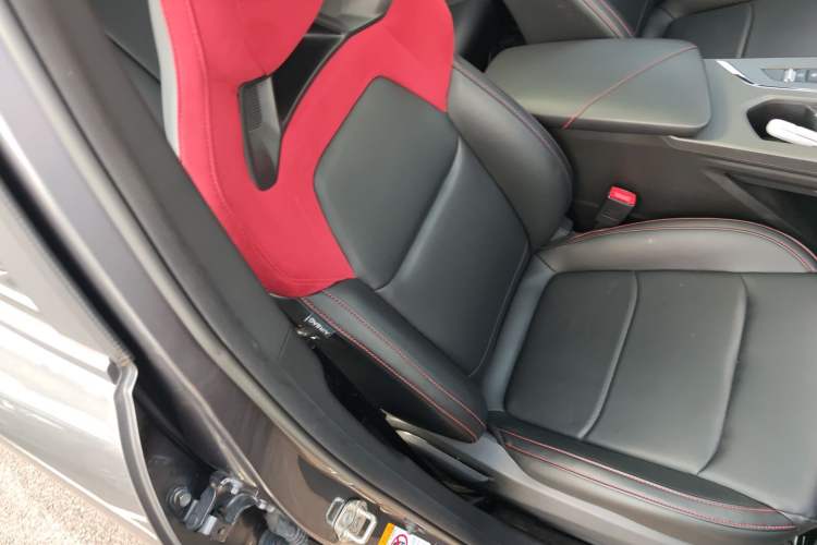 Used CHANGAN X5 PLUS 2024 1.5T DCT ZhiZun Version Right Front Seat