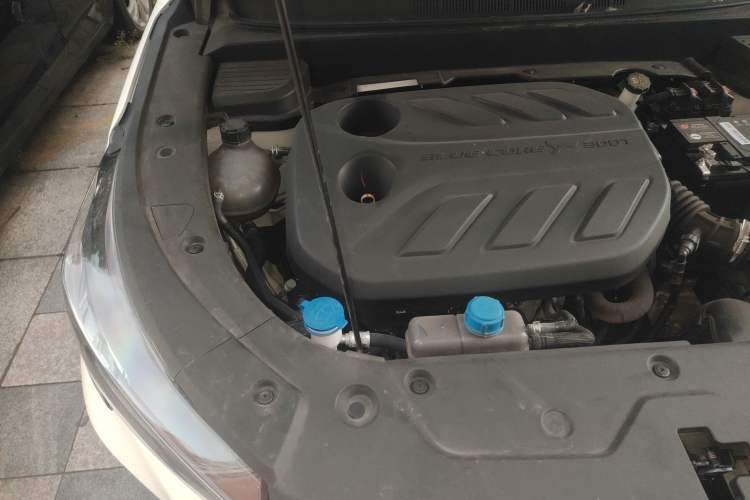 Used CHANGAN X5 PLUS 2024 1.5T DCT Pioneer Edition Engine Bay Right