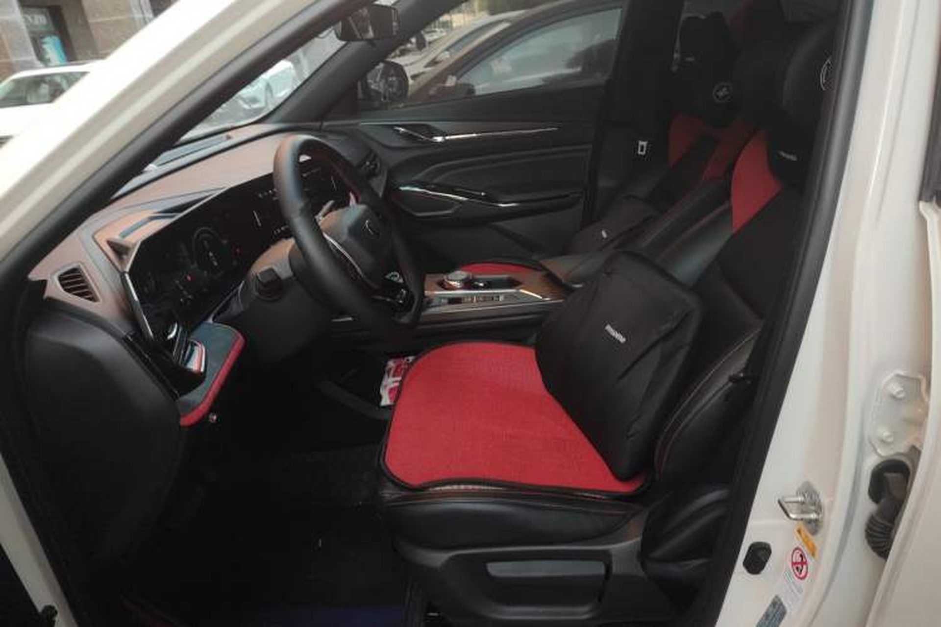 Used CHANGAN X5 PLUS 2024 1.5T DCT Pioneer Edition Left Front Seat