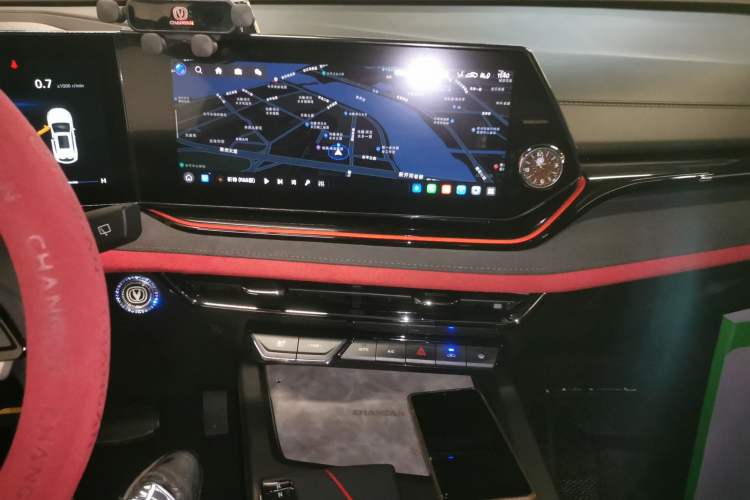 Used CHANGAN X5 PLUS 2024 1.5T DCT Excellence Edition Audio And AC Panel