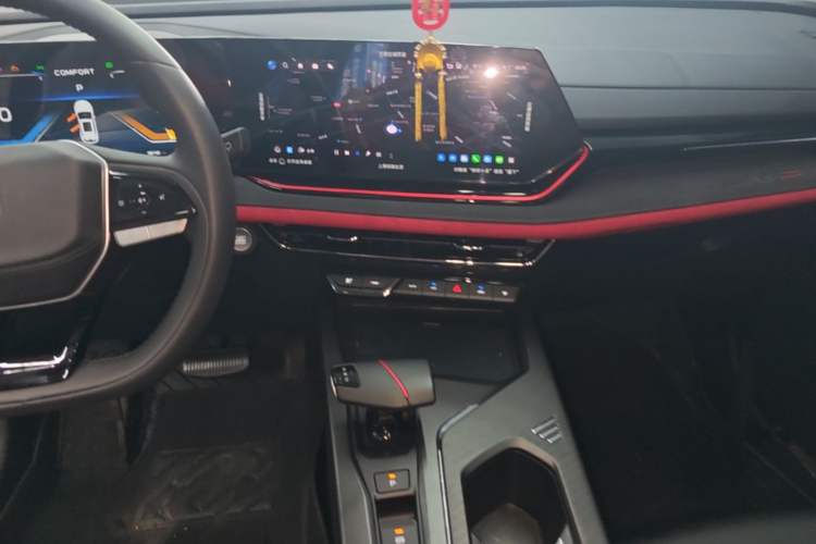 Used CHANGAN X5 PLUS 2024 1.5T DCT Excellence Edition Audio And AC Panel