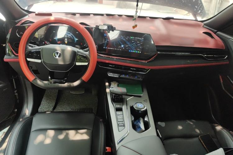 Used CHANGAN X5 PLUS 2024 1.5T DCT Pioneer Edition Center Console