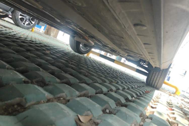 Used CHANGAN X5 PLUS 2024 1.5T DCT Pioneer Edition Chassis Front Left