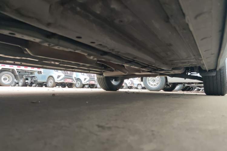 Used CHANGAN X5 PLUS 2024 1.5T DCT ZhiZun Version Chassis Front Left
