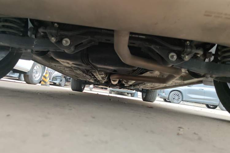 Used CHANGAN X5 PLUS 2024 1.5T DCT ZhiZun Version Chassis Rear