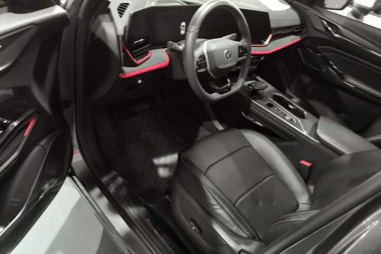 Used CHANGAN X5 PLUS 2024 1.5T DCT Excellence Edition Driver Seat