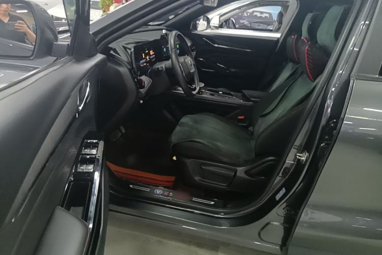 Used CHANGAN X5 PLUS 2024 1.5T DCT Enjoyment Version Driver Seat