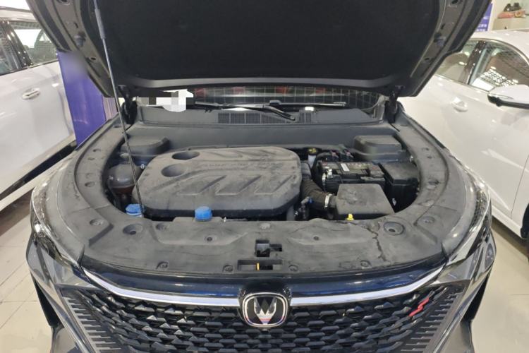 Used CHANGAN X5 PLUS 2024 1.5T DCT ZhiZun Version Engine Bay