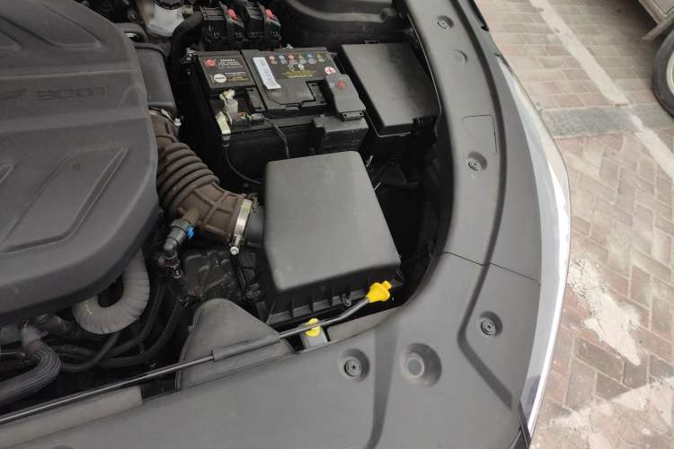 Used CHANGAN X5 PLUS 2024 1.5T DCT Enjoyment Version Engine Bay Left