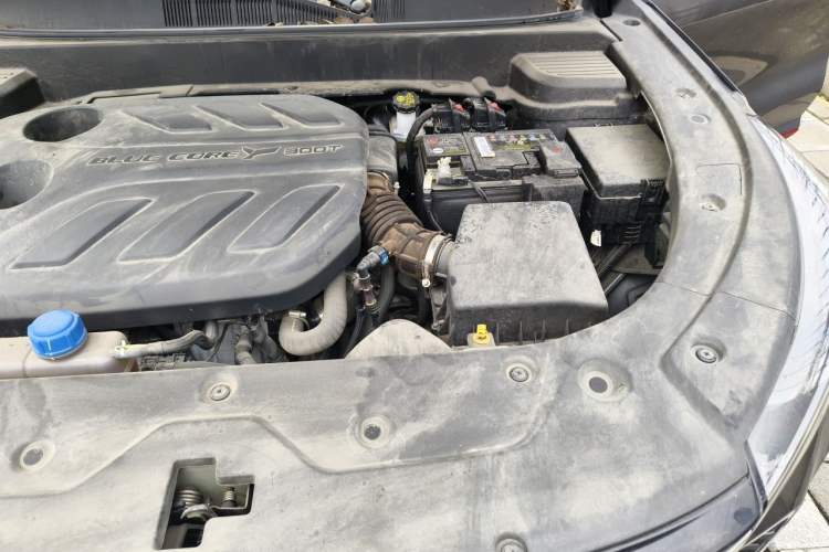 Used CHANGAN X5 PLUS 2024 1.5T DCT Excellence Edition Engine Bay Left