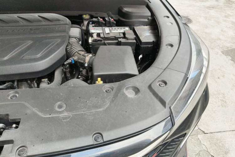 Used CHANGAN X5 PLUS 2024 1.5T DCT Pioneer Edition Engine Bay Left