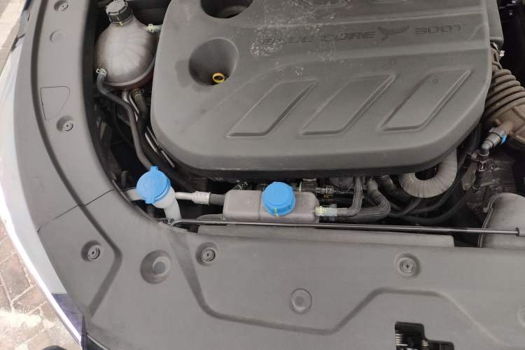 Used CHANGAN X5 PLUS 2024 1.5T DCT Enjoyment Version Engine Bay Right