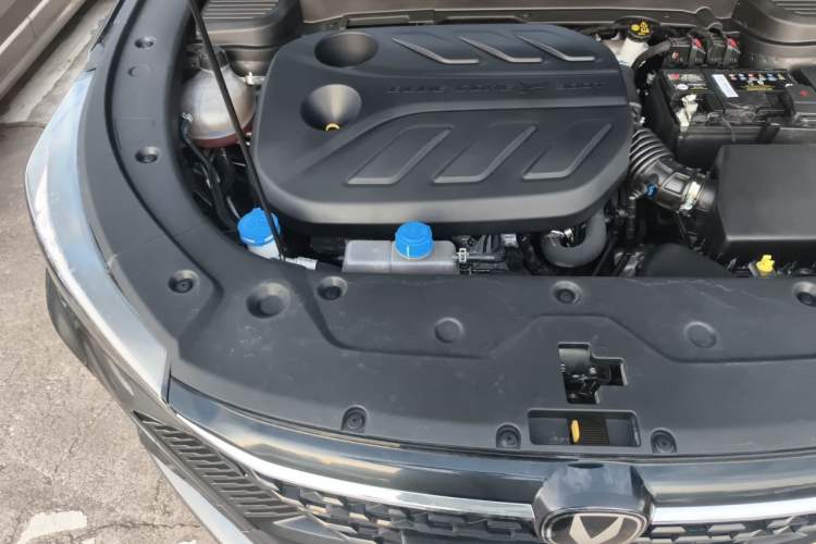 Used CHANGAN X5 PLUS 2024 1.5T DCT Enjoyment Version Engine Bay Right