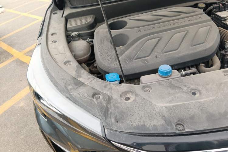 Used CHANGAN X5 PLUS 2024 1.5T DCT Excellence Edition Engine Bay Right