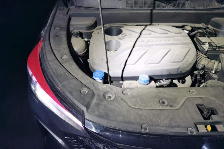 Used CHANGAN X5 PLUS 2024 1.5T DCT Excellence Edition Engine Bay Right