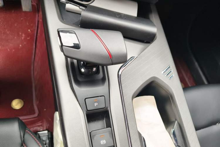 Used CHANGAN X5 PLUS 2024 1.5T DCT Excellence Edition Gear Lever