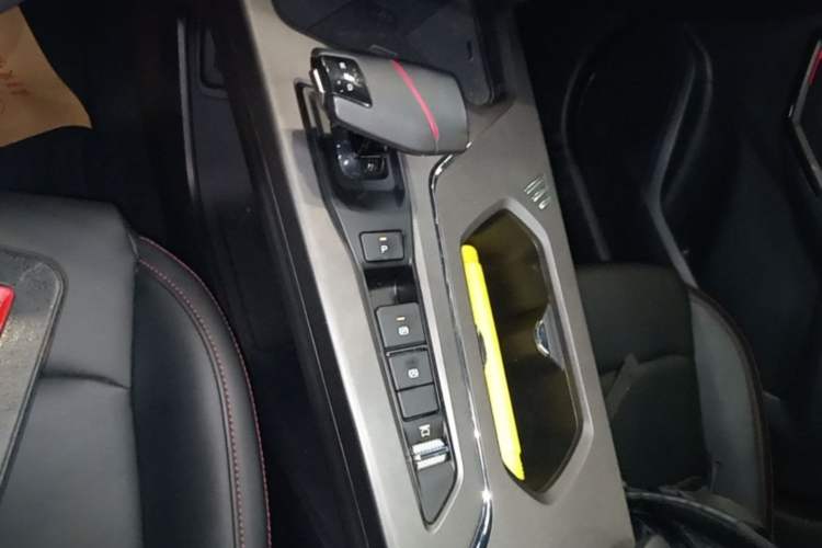 Used CHANGAN X5 PLUS 2024 1.5T DCT Excellence Edition Gear Lever