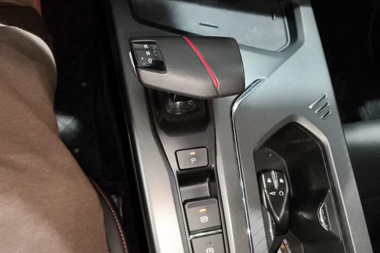 Used CHANGAN X5 PLUS 2024 1.5T DCT Excellence Edition Gear Lever