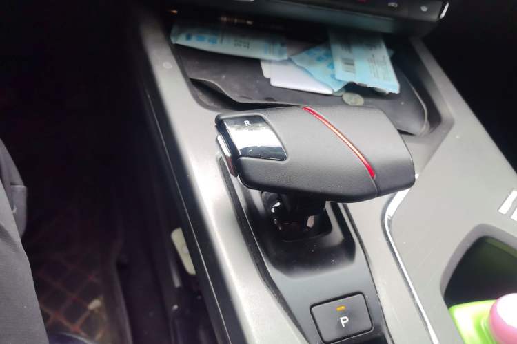 Used CHANGAN X5 PLUS 2024 1.5T DCT Pioneer Edition Gear Lever