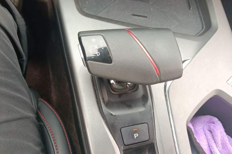 Used CHANGAN X5 PLUS 2024 1.5T DCT Excellence Edition Gear Lever