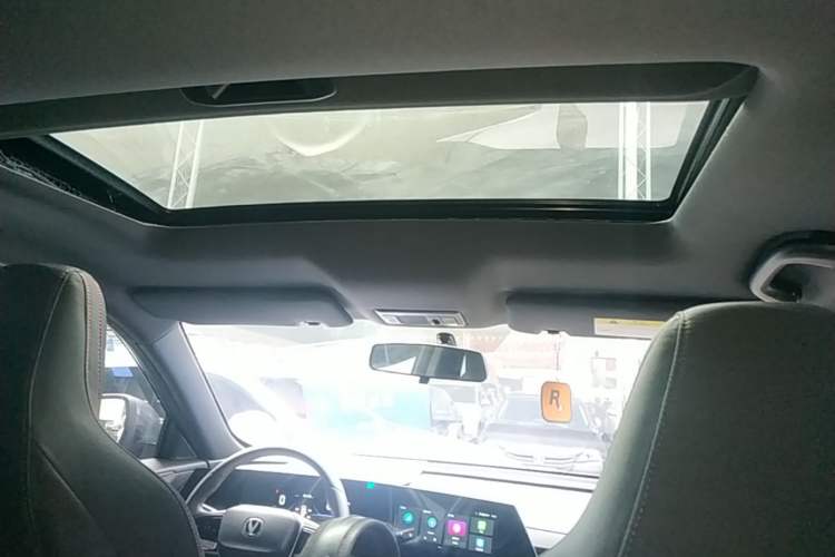 Used CHANGAN X5 PLUS 2024 1.5T DCT Enjoyment Version Headliner