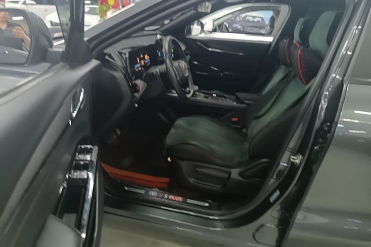 Used CHANGAN X5 PLUS 2024 1.5T DCT Enjoyment Version Left Front Seat