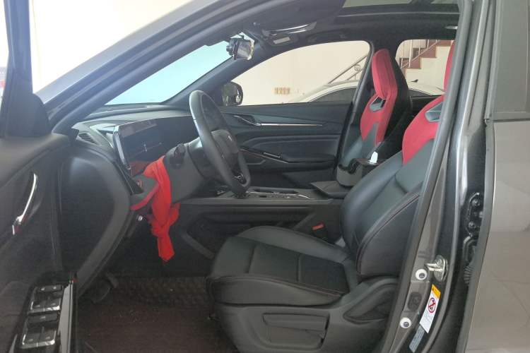 Used CHANGAN X5 PLUS 2024 1.5T DCT Pioneer Edition Left Front Seat